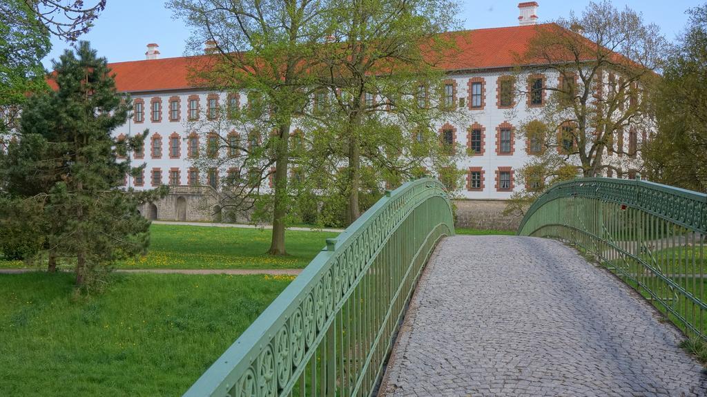 Anton-Ulrich Apartment Meiningen Extérieur photo